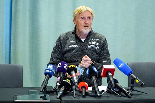 War Teil einer skurrilen Pressekonferenz: Jan Erik Aalbu. - © Terje Pedersen/NTB/dpa