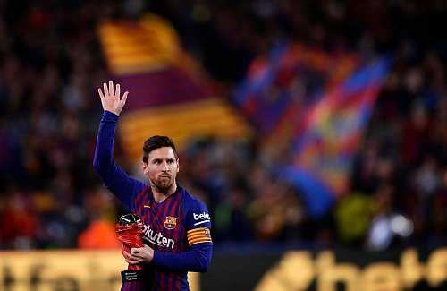 Lionel Messi gratuliert seinem Ex-Club. - © Manu Fernandez/AP/dpa