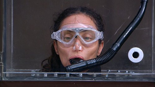Lilly Becker in ihrer letzten Dschungelprüfung, die sie abbrechen musste. - © RTL/dpa