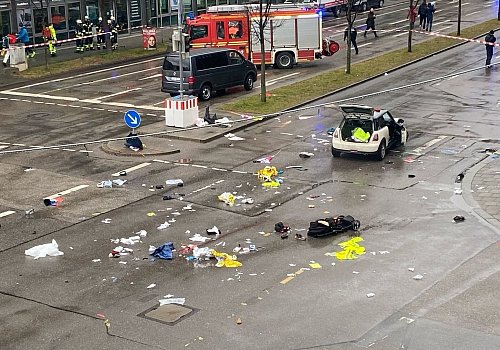 Mindestens 28 Menschen wurden bei dem Vorfall verletzt. - © Alexa Gräf/dpa