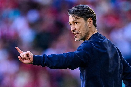 Trainer Niko Kovac ist trotz der Rückschläge zuversichtlich - © Tom Weller/dpa