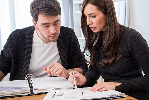 Platz für Heizung und Technik einplanen: Oft ist der Keller nicht die einzige Option. - © Christin Klose/dpa/dpa-tmn