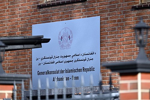 Das afghanische Generalkonsulat in Bonn. - © Federico Gambarini/dpa