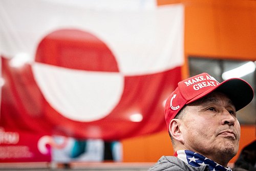 Ein Wähler mit einer «Maga»-Cap bei der Stimmabgabe. - © Mads Claus Rasmussen/Ritzau Scanpix Foto/AP/dpa