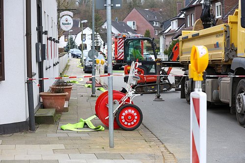 Gasleitung beschädigt: Bewohner von 13 Häusern müssen raus - © Justin Brosch/ANC-NEWS/dpa