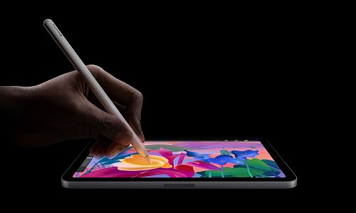 Mehr Möglichkeiten für Kreative: Das kleine iPad kann nun auch mit dem Apple Pencil Pro zusammenarbeiten. - © Apple/dpa-tmn