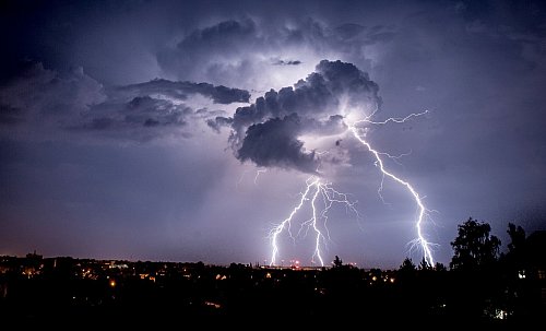 Häufige Extremwettersituationen können Klimaangst verstärken. - © Florian Gaertner/dpa-Zentralbild/dpa-tmn