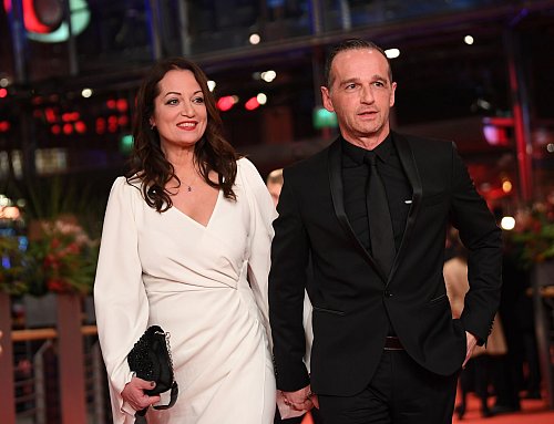 Waren lange das wohl glamouröseste Paar im politischen Berlin: Ex-Außenminister Heiko Maas (SPD) und Schauspielerin Natalia Wörner. (Archivbild) - © Britta Pedersen/dpa