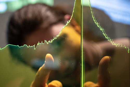 Die CO2-Konzentration in der Atmosphäre steigt immer weiter an. (Archivbild) - © Swen Pförtner/dpa
