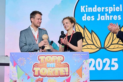 Den Preis «Kinderspiel des Jahres» 2025 erhielt «Topp die Torte!» von Wolfgang Warsch. - © Annette Riedl/dpa