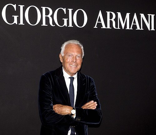 Giorgio Armani ist im Alter von 91 Jahren gestorben. (Archivbild) - © Claudio Peri/ANSA/dpa