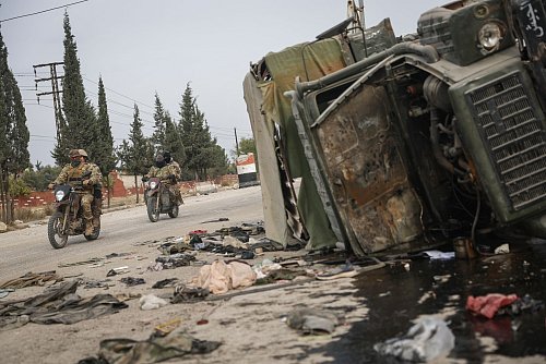 Die Rebellen erklären, Damaskus von Assad befreit zu haben. - © Ghaith Alsayed/AP
