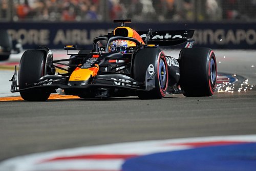 Max Verstappen muss weiter auf seinen ersten Singapur-Sieg warten. - © Vincent Thian/AP/dpa