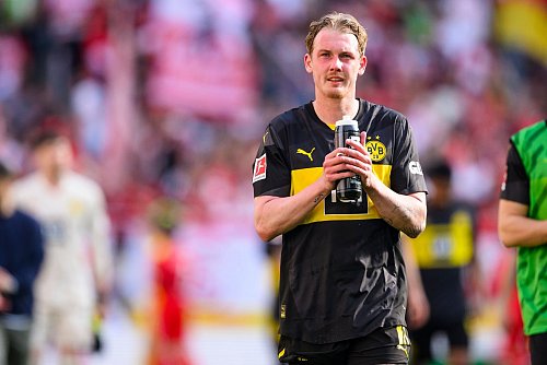 BVB-Erssatzkapitän Brandt hat in den USA hohe Ziele - © Tom Weller/dpa