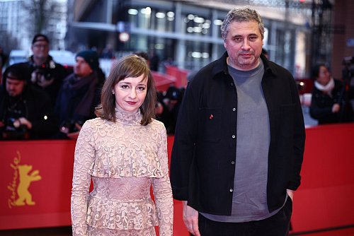 Hauptdarstellerin Eszter Tompa in Radu Judes Film «Kontinental \\\'25». - © Christoph Soeder/dpa