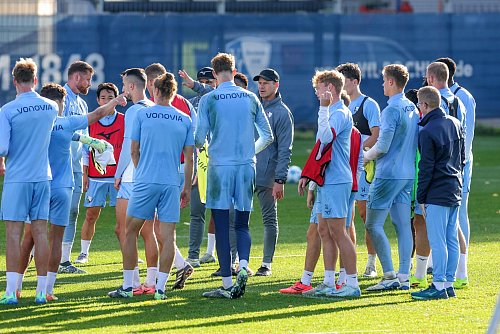 Nach Barcelona geht\\\'s nun gegen Bochum. - © Tim Rehbein/dpa