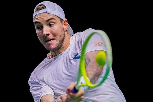 Jan-Lennard Struff führt das deutsche Davis-Cup-Team auch gegen die Niederlande an. - © Manu Fernandez/AP/dpa