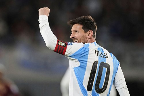 Ein perfekter Abend für Messi. - © Gustavo Garello/AP/dpa