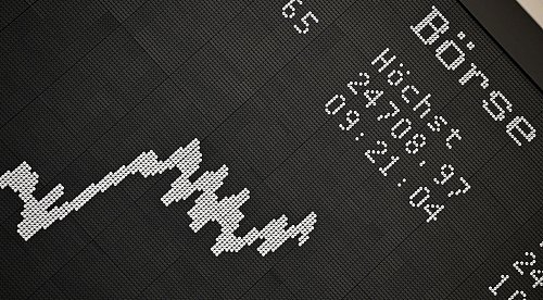 Um die Börse machen die meisten Menschen in Deutschland einen Bogen. (Archivbild) - © Arne Dedert/dpa