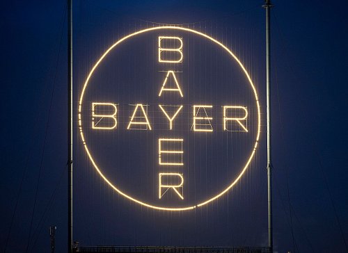 Beim Geschäft mit Glyphosat-Pflanzenschutzmitteln bekommt Bayer Gegenwind. - © Thomas Banneyer/dpa