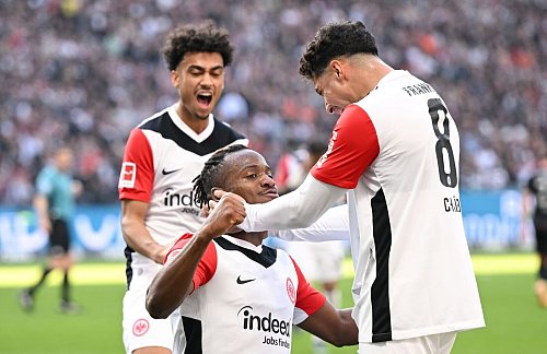 Winter-Neuzugang Michy Batshuayi erzielte sein erstes Tor für Eintracht Frankfurt. - © Arne Dedert/dpa