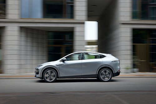 Long Vehicle? Nun, der Xpeng zieht sich zumindest bis 4,75 Meter in die Länge und weist einen Radstand von 2,89 Metern auf. - © Xpeng/dpa-tmn