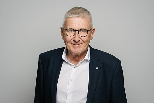 Dr. Ivo Grebe ist Facharzt für Innere Medizin in Aachen und Vorstandsmitglied im Berufsverband Deutscher Internistinnen und Internisten. - © Phil Dera/BDI/dpa-tmn