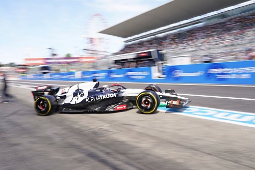 Er fährt auch um einem möglichen Aufstieg zu Red Bull. - © Toru Hanai/AP/dpa