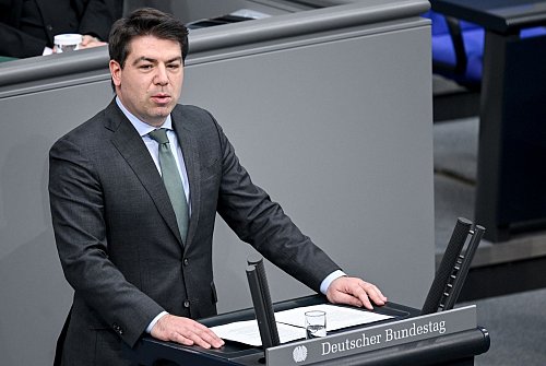 Die Ankündigung von Thomas Hitschler (SPD) kam für einige Mitglieder seiner Fraktion überraschend. (Archivfoto) - © Britta Pedersen/dpa