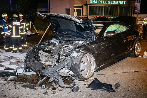 Der Fahrer des am Unfall beteiligten Pkw wurde festgenommen. - © Andreas Rometsch/KS-Images.de/dpa