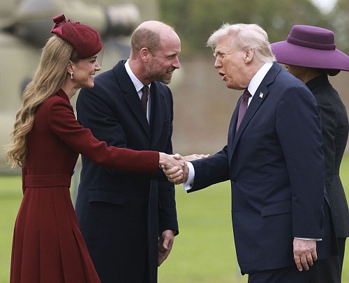 Kate bekam Beobachtern zufolge ein Kompliment. - © Ian Vogler/Daily Mirror/PA Wire/dpa