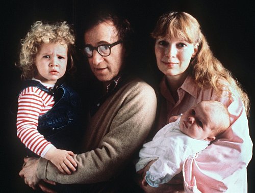 Zum großen Bruch zwischen Woody Allen und Mia Farrow kam es 1992. (Archivbild) - © -/Photoreporters/dpa
