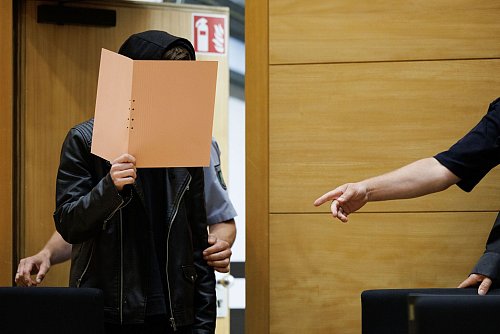Das Urteil ist noch nichts rechtskräftig. (Archivbild) - © Friso Gentsch/dpa