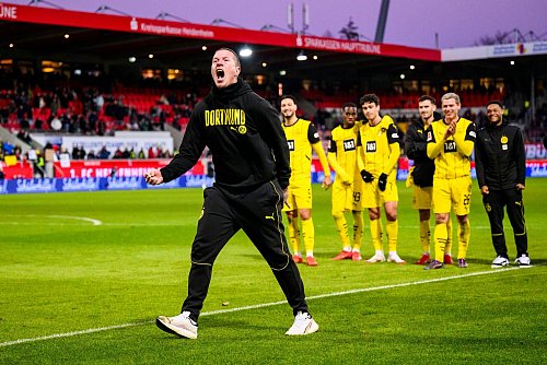 Hat der Dortmunder Mannschaft neue Energie gegeben: Übergangstrainer Mike Tullberg. - © Tom Weller/dpa