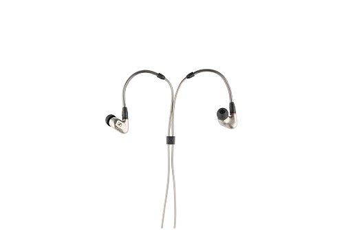 Bei den getesteten Kabel-In-Ears konnte sich der Sennheiser IE600 ganz vorn platzieren (Gesamtnote 1,7). Sein Klang ist sogar sehr gut (Teilnote 1,5). - © Stiftung Warentest/dpa-tmn