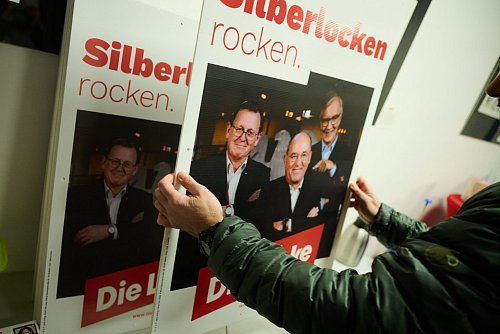 Bodo Ramelow, Gregor Gysi und Dietmar Batsch sollen Direktmandate für die Linke holen und ihr so den erneuten Einzug in den Bundestag sichern. (Archivbild) - © Annette Riedl/dpa