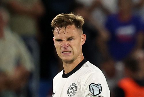 Kapitän Joshua Kimmich: Zuspruch für Nnamdi Collins - und wieder rechter Verteidiger gegen Nordirland? - © Christian Charisius/dpa