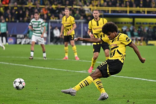 Schnell und neuerdings auch torgefährlich: BVB-Angreifer Karim Adeyemi traf beim 7:1 gegen Celtic Glasgow nach Belieben. - © Bernd Thissen/dpa