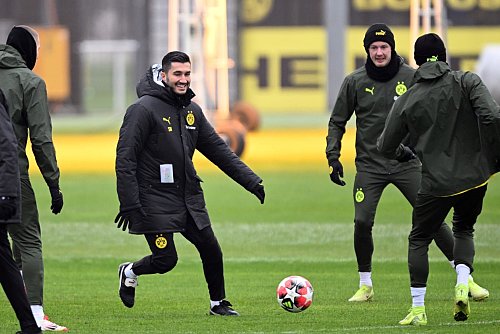 Nuri Sahin war im Training selbst am Ball aktiv. - © Federico Gambarini/dpa