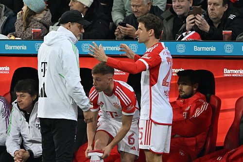 Ist wieder Zeit für die von Thomas Tuchel (l) geprägten Thomas-Müller-Spiele? - © Federico Gambarini/dpa