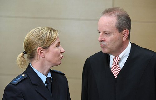 Claudia Pechstein wird auch am OLG von Anwalt Thomas Summerer vertreten. - © picture alliance / dpa