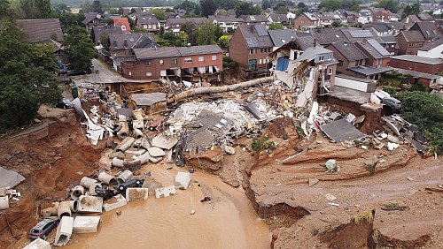 2,2 Milliarden Euro wurden für den Wiederaufbau nach der Flut-Katastrophe bislang ausgezahlt. - © David Young/dpa