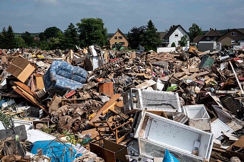 2,2 Milliarden Euro wurden für den Wiederaufbau nach der Flut-Katastrophe bislang ausgezahlt. - © Marius Becker/dpa