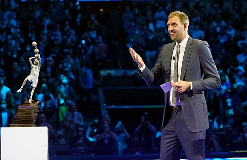 Wird Ex-Dallas-Star Dirk Nowitzki General Manager der Mavericks? (Archivbild) - © Lm Otero/AP/dpa