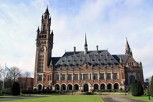Sitz von Internationalem Gerichtshof und Ständigem Schiedshof: der Friedenspalast in Den Haag. - © Bernd F. Meier/dpa-tmn
