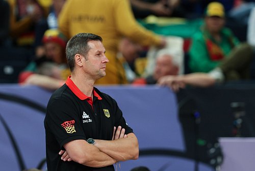 Chef für mindestens ein Spiel: Alan Ibrahimagic. - © Matthias Stickel/dpa