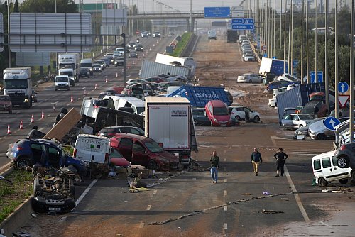 Sehr viele Menschen leiden immer noch unter den Folgen der Flutkatastrophe. (Archivfoto) - © Manu Fernandez/AP