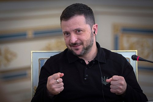 Selenskyj hält ein baldiges Kriegsende für möglich. - © Efrem Lukatsky/AP/dpa