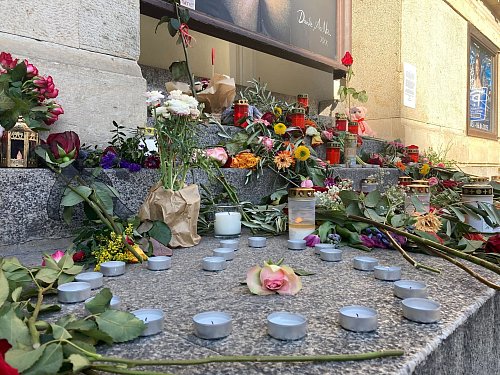 Der Tod der Rosenstolz-Sängerin hat viele Fans getroffen. - © Sabrina Szameitat/dpa