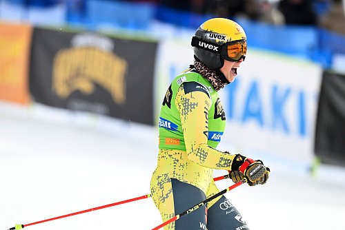 Skicrosserin Daniela Maier feierte ihren vierten Weltcupsieg. - © Pontus Lundahl/TT/TT News Agency/AP/dpa